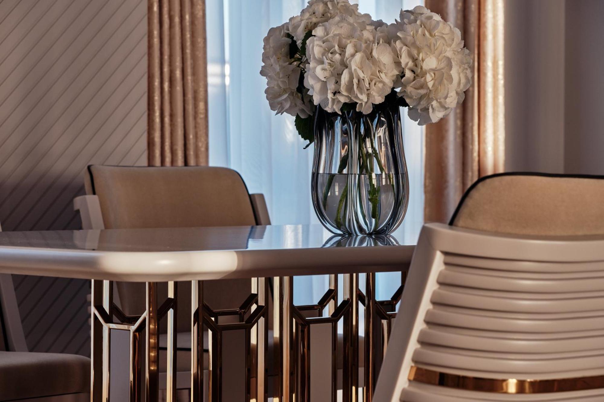 Hotel Crowne Plaza Tashkent By Ihg Esterno foto